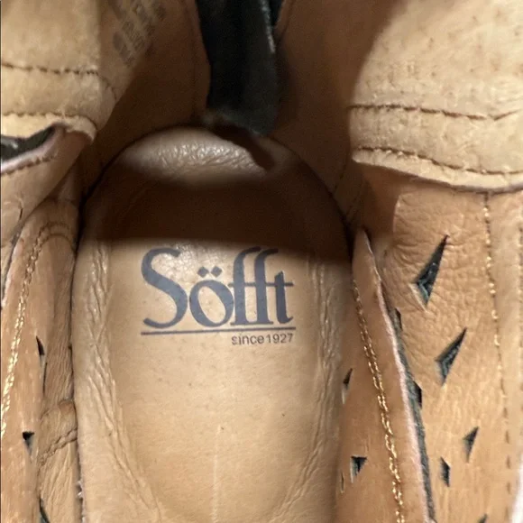 Sofft Boots Wm 10 M Olive Green Suede Laser Cut Ankle Boots Block Heel Back Zip - Picture 10 of 11